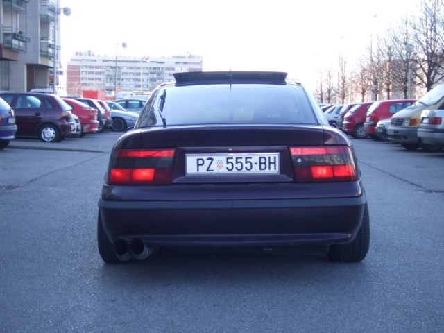 Calibra Extra Tail Lights.jpg