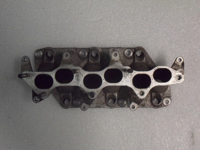 Centre Inlet Manifold Dirty.JPG