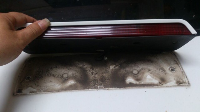 Centre Brake Light Dirt 22 years.jpg